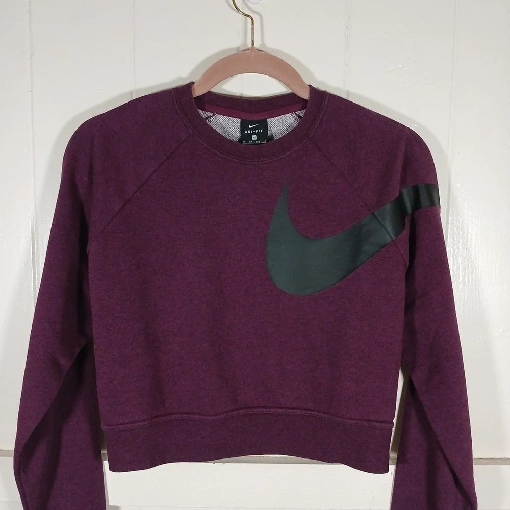 Nike Sweatshirt Cropped Fleece Knit Big Swoosh Logo Dri-FIT Women's XS Purple LS